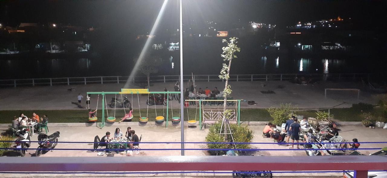 Homestay Chau Trieu - Phan Thiết Eksteriør billede